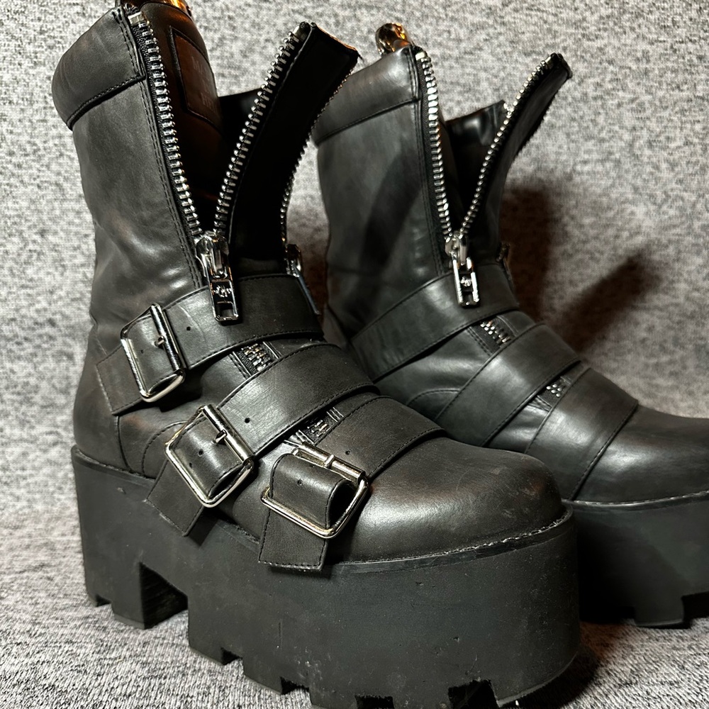 Current Mood Dolls Kill "Made in Hell" Boots